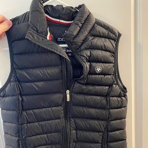 Ariat Black puffy vest